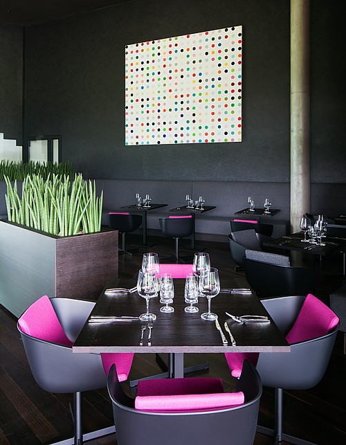 restaurace a Damien Hirst